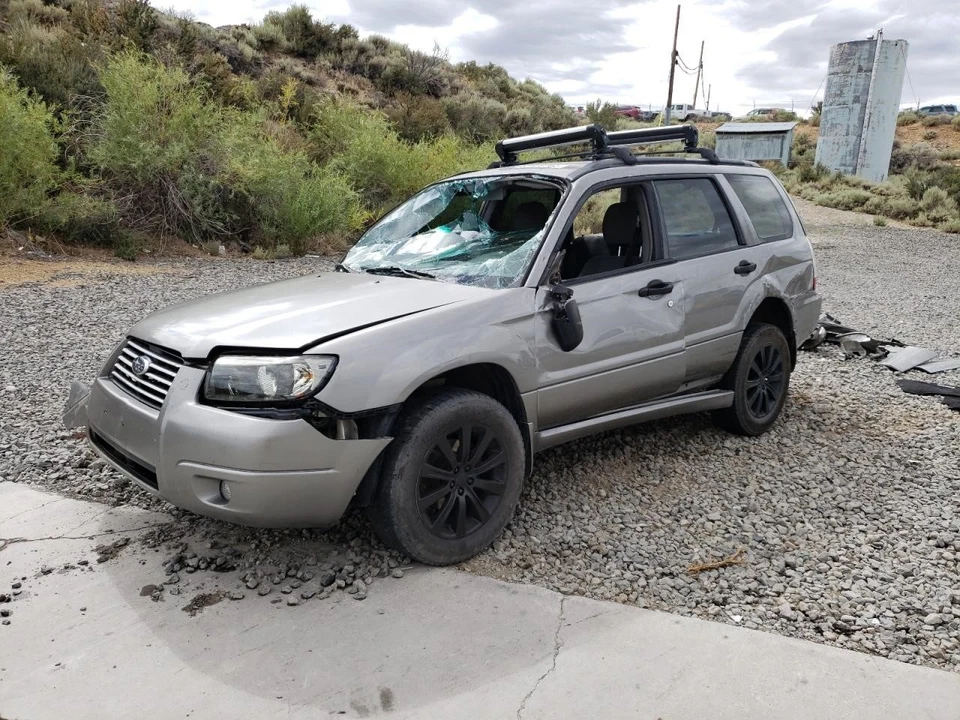 Conjunto de filtro de aire usado se adapta a: Subaru Forester 2006 2,5 L sin turbo grado A Foto 4 de 4