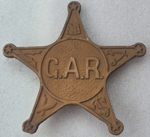 1861-1865 CIVIL WAR GAR GRAND ARMY OF THE REPUBLIC  GRAVE MARKER / FLAG HOLDER.