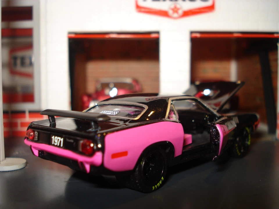 1971 PLYMOUTH HEMI'CUDA 426  LIMITED EDITION 1/64 BLACK METALLIC M2 NEW MUSCLE - Image 3 of 4