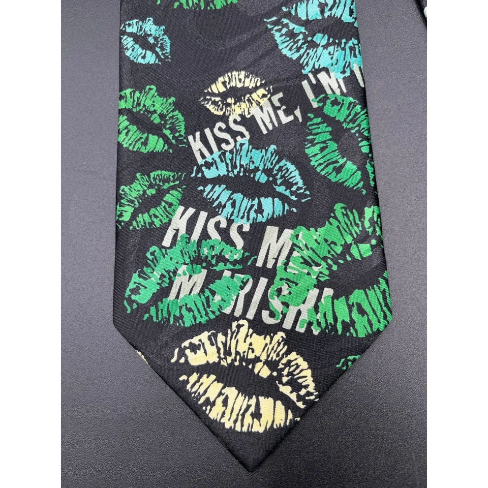 Steven Harris Hombres "Kiss Me Im Irish" Novedad Corbata Negro Verde Labios St. Pattys Foto 2 de 4