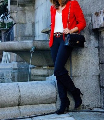 Veste Style Militaire Zara En Tweed Rouge Bouclé - Taille S (UK 8) - Parfait Pour Les Looks Influenceurs