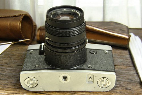 KIEV-60 TTL MEDIUM Format camera 6x6 Soviet camera + lens VOLNA-3 - Picture 13 of 18