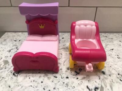 PLAYGO PLAYSET THE ROYAL CASTLE REPLACEMENT BED & CARRIAGE