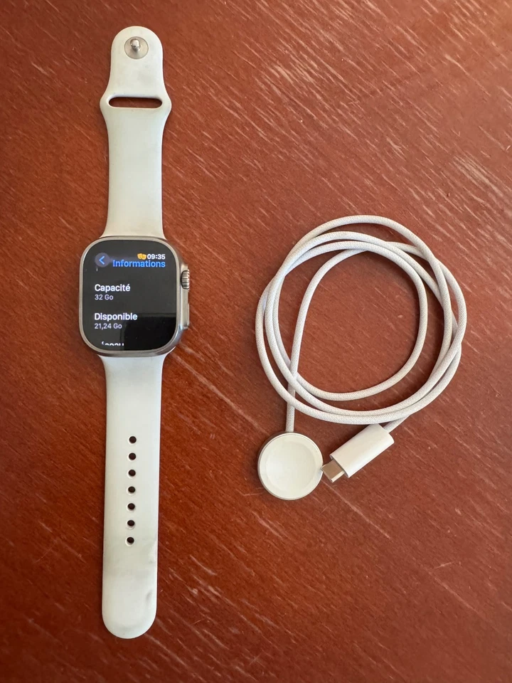 Apple Watch Ultra 1ère Gen (GPS + Cellular, 49mm) Montre connectée - Photo 3/4
