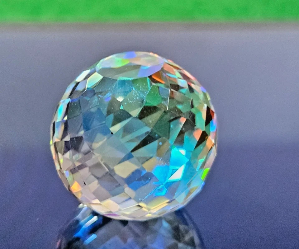 Piedra preciosa multicolor con forma de esfera de topacio místico 93,10 quilates para joyería multiusos Foto 3 de 4