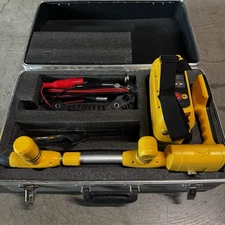 Vivax Metrotech VM 810 Wire Cable Pipe Locator & Transmitter w Case Leads Used