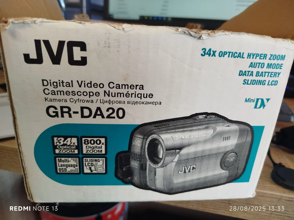 Caméscope - JVC GR-DA20E MINI DV VIDEO CAMERA - Photo 2/4