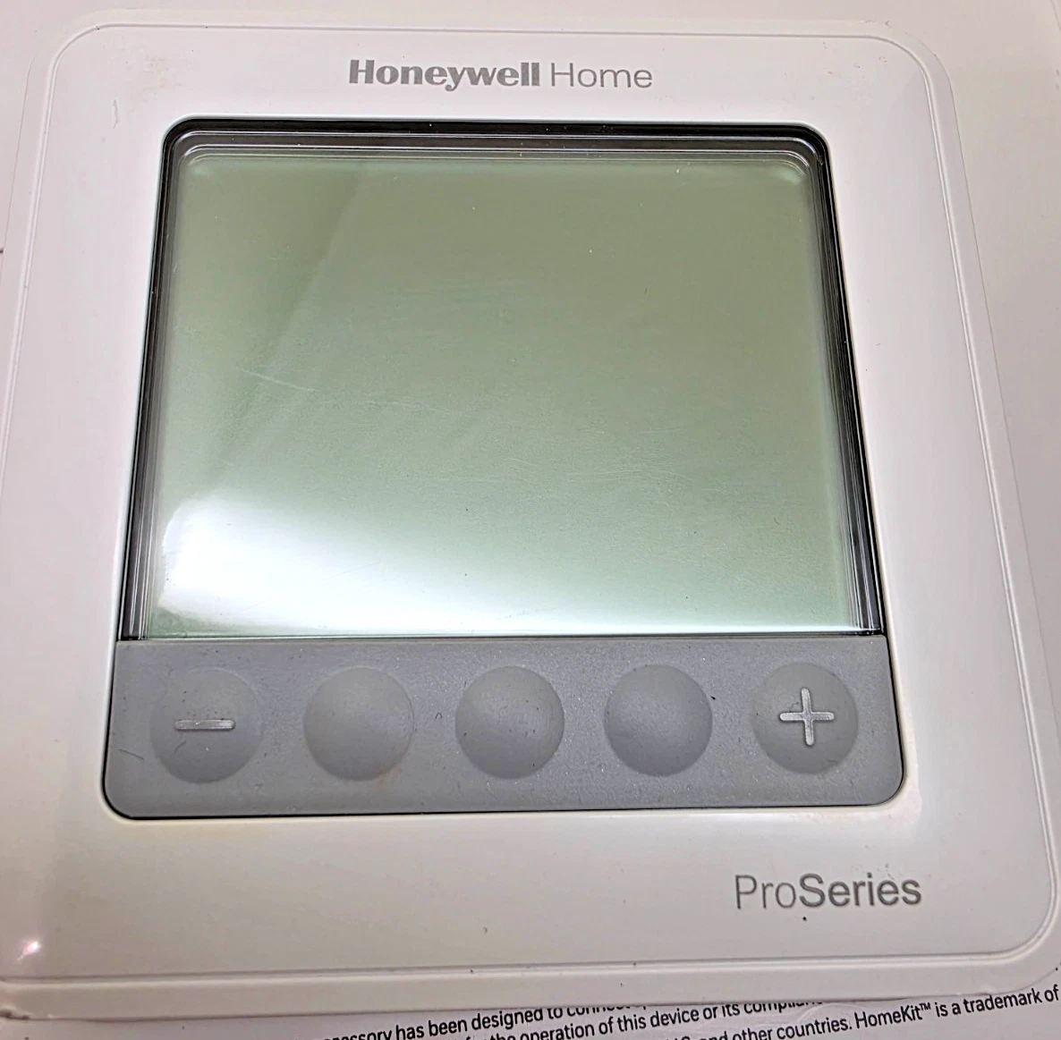 Honeywell T5 WiFi Smart Touchscreen Thermostat Display, Alexa & Google Assist