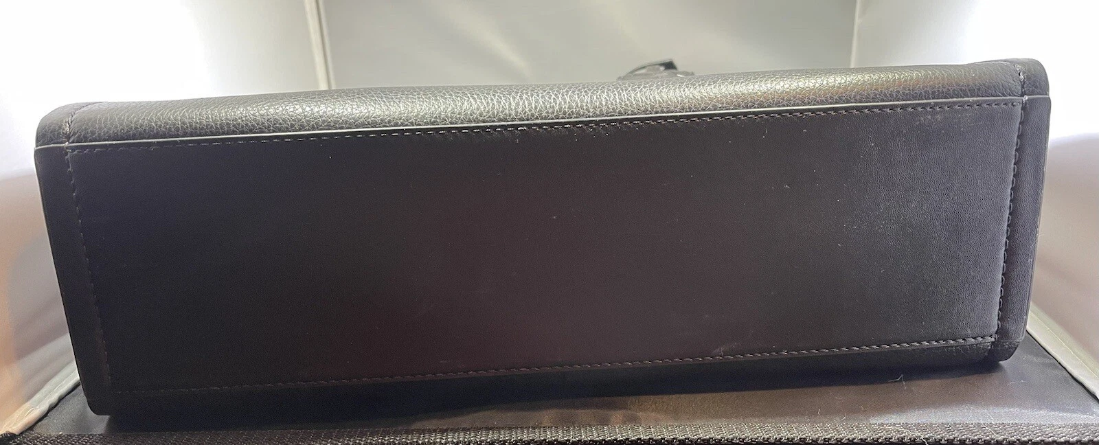 Borsa a tracolla Michael Kors Mirella media in pelle nera nuova con etichetta