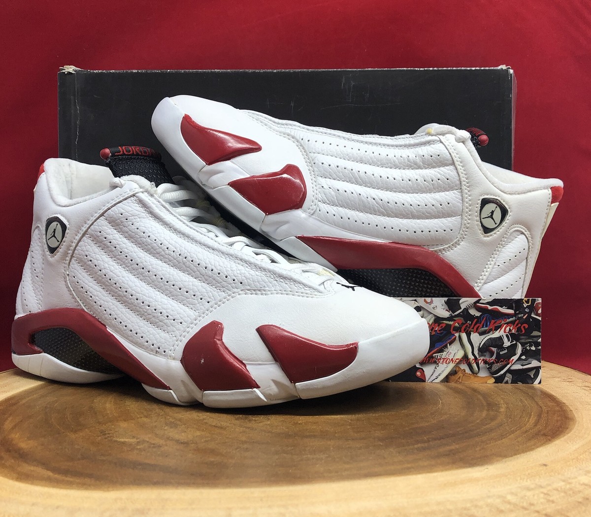 【696】NIKE AIR JORDAN バスケットボール シリアルナンバー s-l1200.png