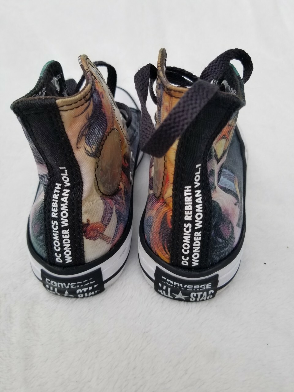 wonder woman converse