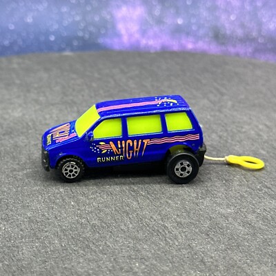 1990 ROAD CHAMPS Rippin Racers NIGHT RUNNER Car Pull String Wind Up WORKS