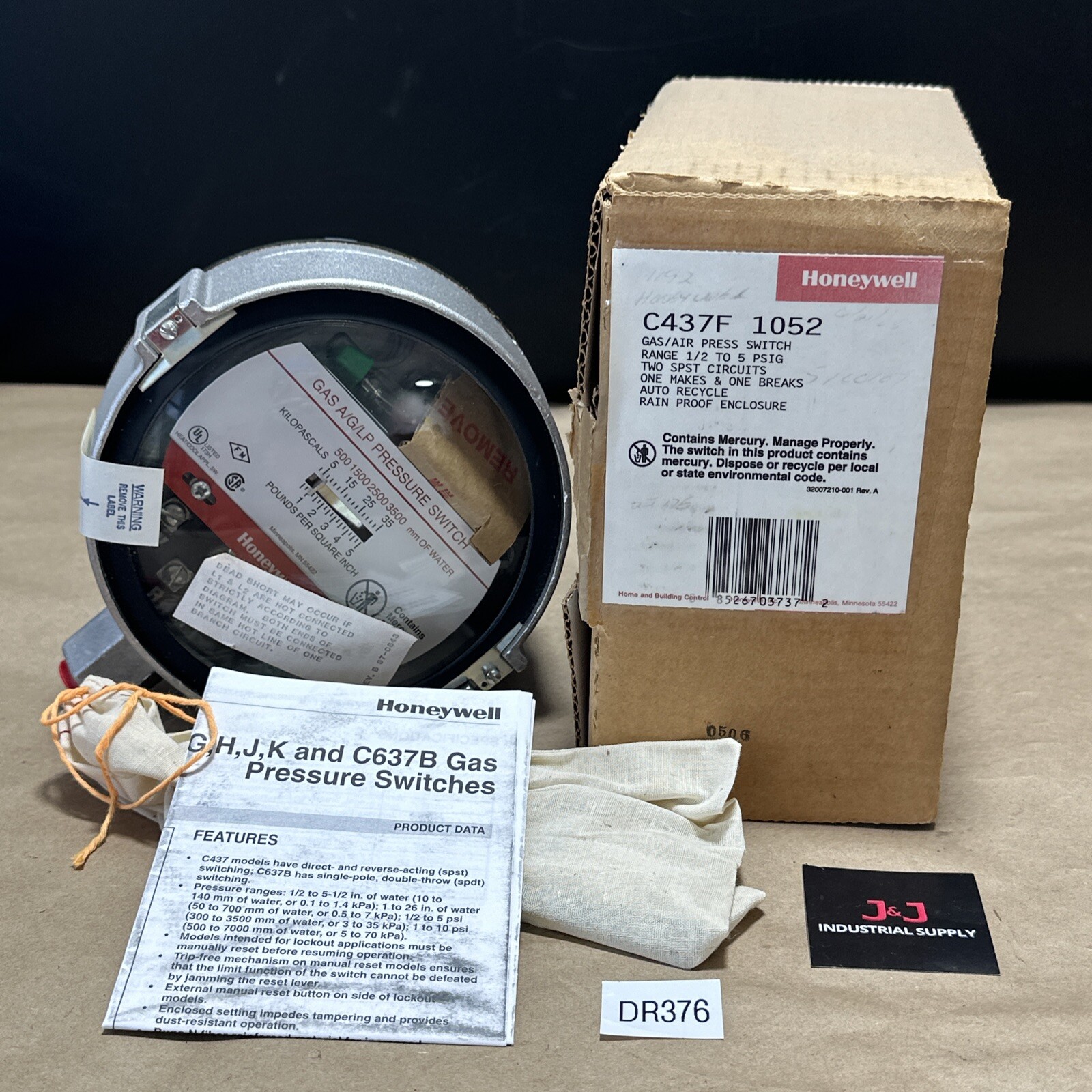 NEW Honeywell C437F 1052 Pressure Switch 1/2” NPT 05PSIG 3500mm H2O