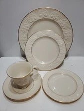Lenox 5 Piece Place Setting Matelasse Ivory color gold rim Plates Cup NOS