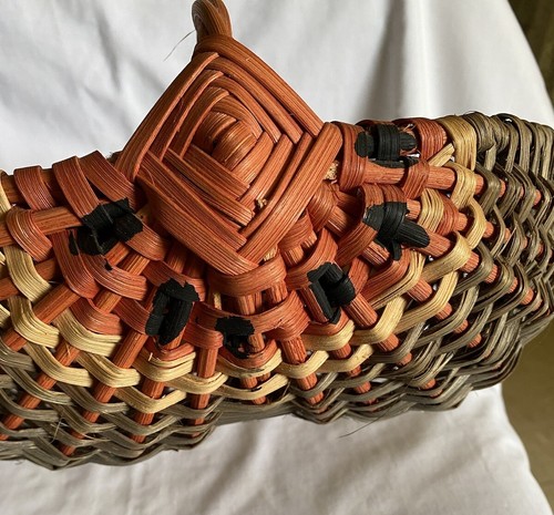 Wicker Basket 1980’s Vtg Handmade Oval multicolor Buttocks Heart Shape Bottom - Picture 13 of 14