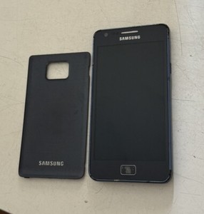 Samsung Galaxy S II Plus GT-I9105P Defekt - Platine Kamera Deckel Etc Ok Blau