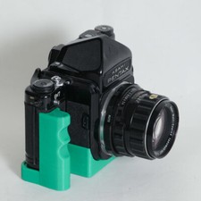 Pentax 6x7  67 Butter Grip By Cameradactyl