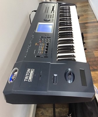 Korg Triton Extreme 61-Key Sampler Synthesizer Workstation W/ Soft