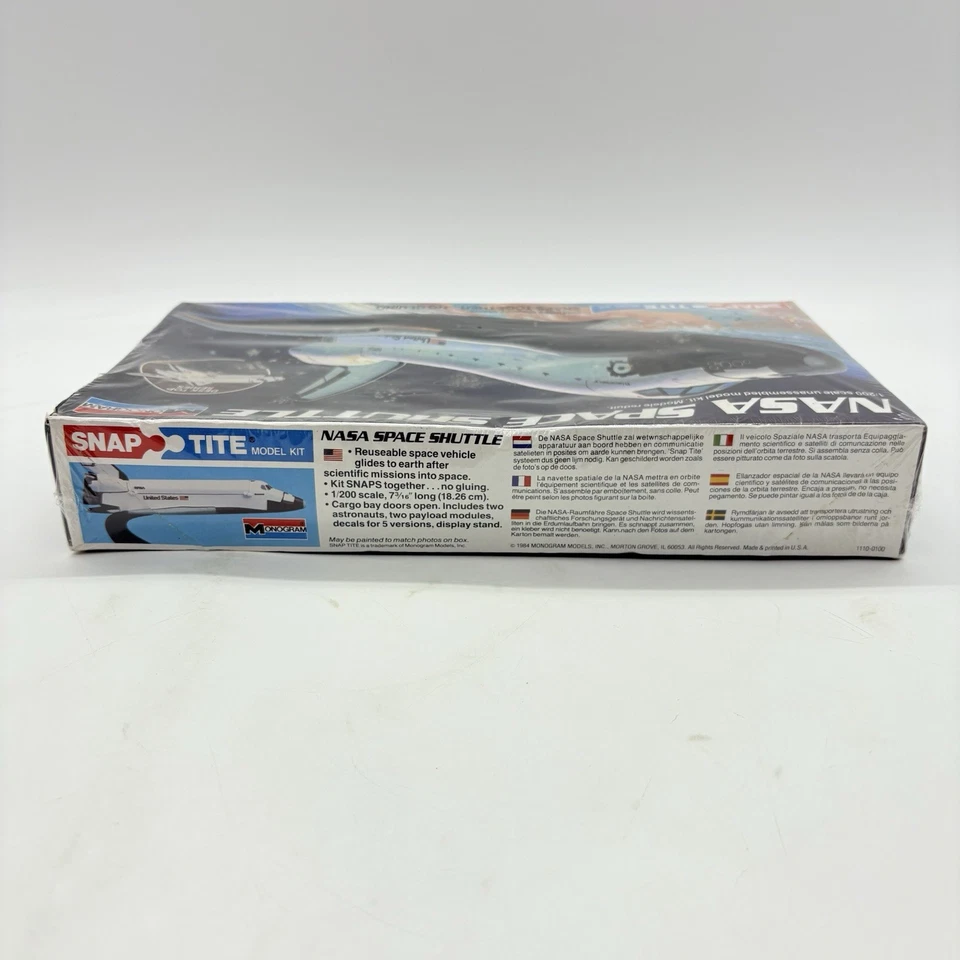 Monogram Snap-Tite NASA Discovery Space Shuttle Model Kit #1110 1:200 Vtg 1984 - Image 2 of 4