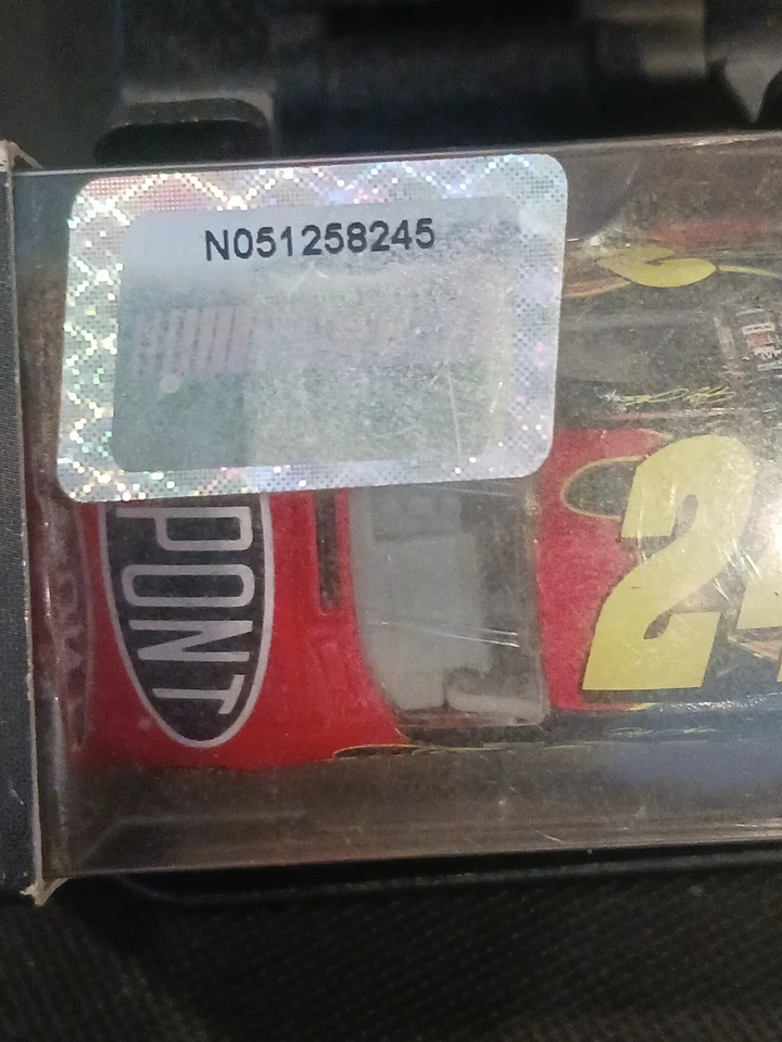 Jeff Gordon 2011 DuPont 1/64 diecast. Gran regalo. ¡¡Edición limitada!! Nascar!! Foto 2 de 3
