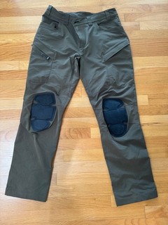 KUIU Pro Mens Olive Softshell Hunting Pants ket 36x34