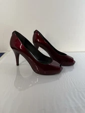 Stuart Weitzman High Heels Size 10 Patent Leather Burgundy Dark Red Pumps