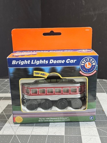 Lionel Curva de Aprendizaje Luces Brillantes Cúpula Coche Tren Ferroviario Madera NUEVO 92652 | Condition: New