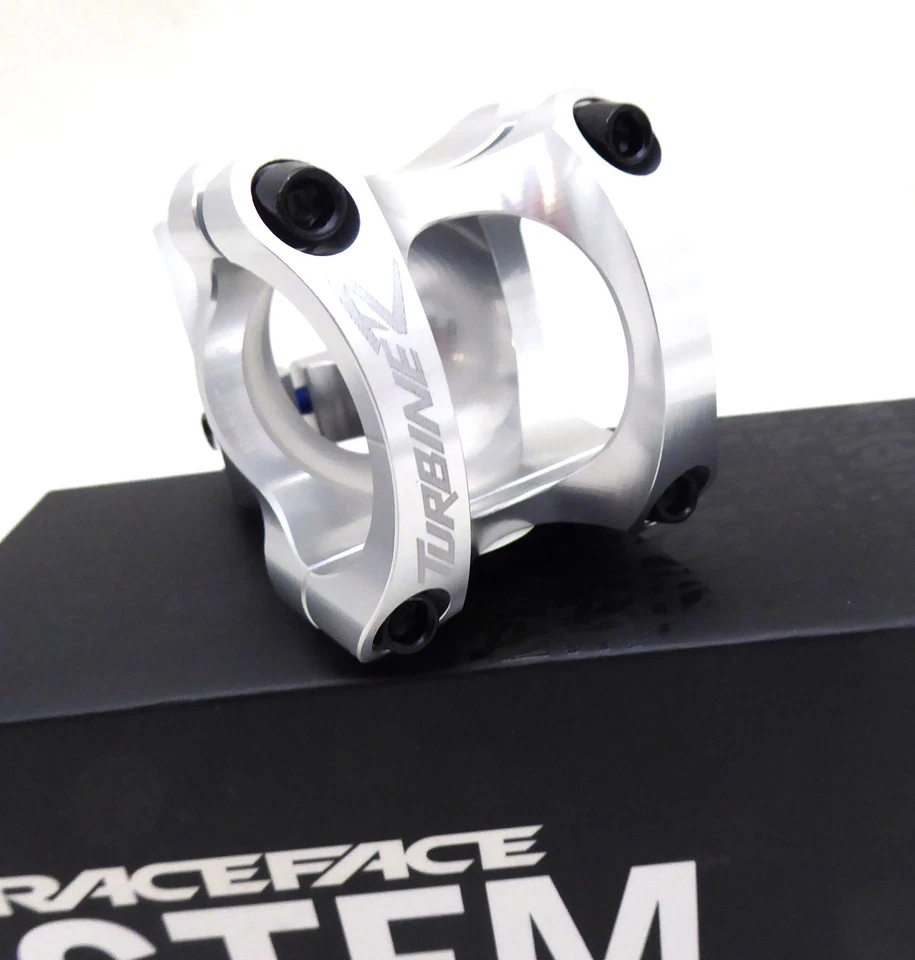 Vástago RaceFace Turbine R 35 - 32 mm, abrazadera de 35 mm, +/-0, 1 1/8", plateado Foto 2 de 3