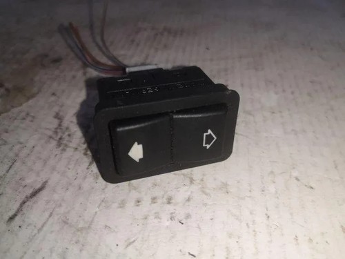 BMW 5 E39 Schalter für Fensterheber hinten rechts 2.50 Diesel 120kw 21046372