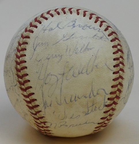 1960 Orioles 26x Team Signed Baseball PSA/DNA LOA Brooks Robinson & Hoyt Wilhelm - Picture 6 of 24