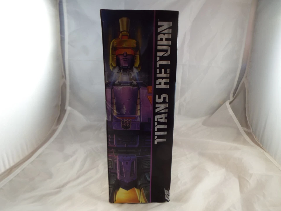 TRANSFORMERS GENERATIONS, TITANS RETURN, DECEPTICON BLITZWING - Image 2 of 4