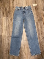 Universal thread vintage straight jeans medium wash Size 2