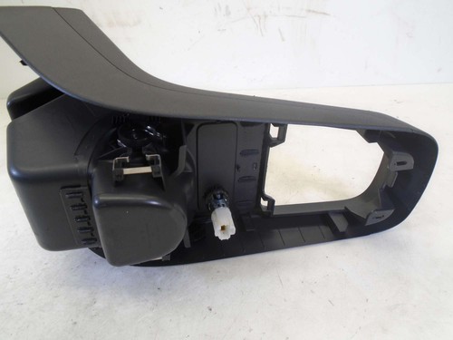 VOLKSWAGEN UP GEARSTICK SURROUND AND DASHBOARD SECTION 1S0863680BC 2011-2019 - Picture 7 of 10