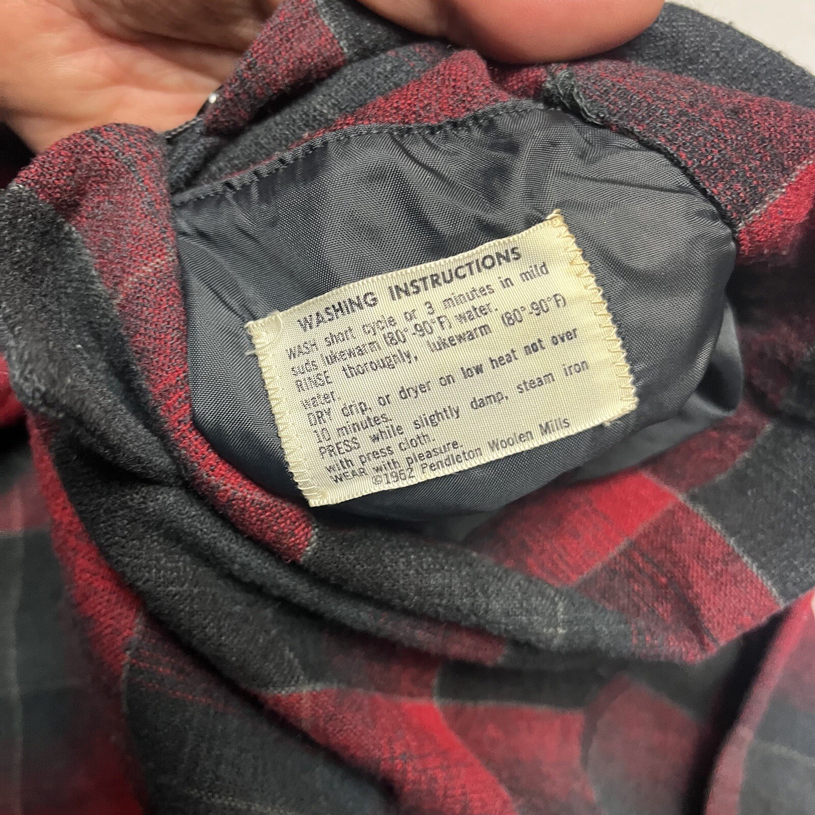 Vintage 60s Pendleton Loop Collar Shadow Plaid Wo… - image 4