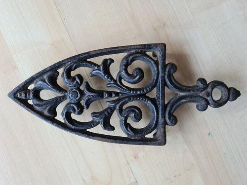 ANTIQUE CAST IRON - Best On Earth Potts SIZE 3 with Cast Iron Stand - Picture 8 of 8