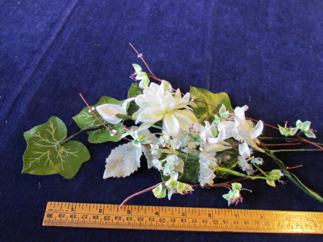 Vintage Millinery Flower Collection Green White 1/4-3