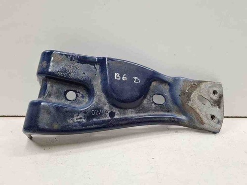 VW PASSAT B7 ALLTRACK 365 Kotflügelhalter vorne rechts 3C0821142 2.00 32716215