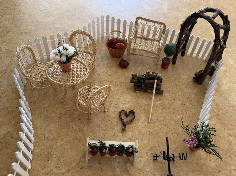 Dollhouse 1 : 12 Garden Set