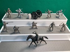 VINTAGE MARX FORT APACHE PLAY SET 54MM CANNON  DEFENDERS IN SILVER COLOR