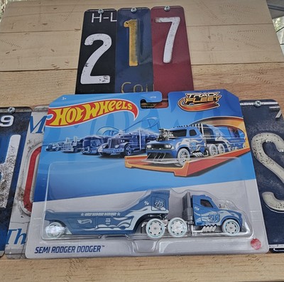 Hot Wheels Semi Rodger Dodger