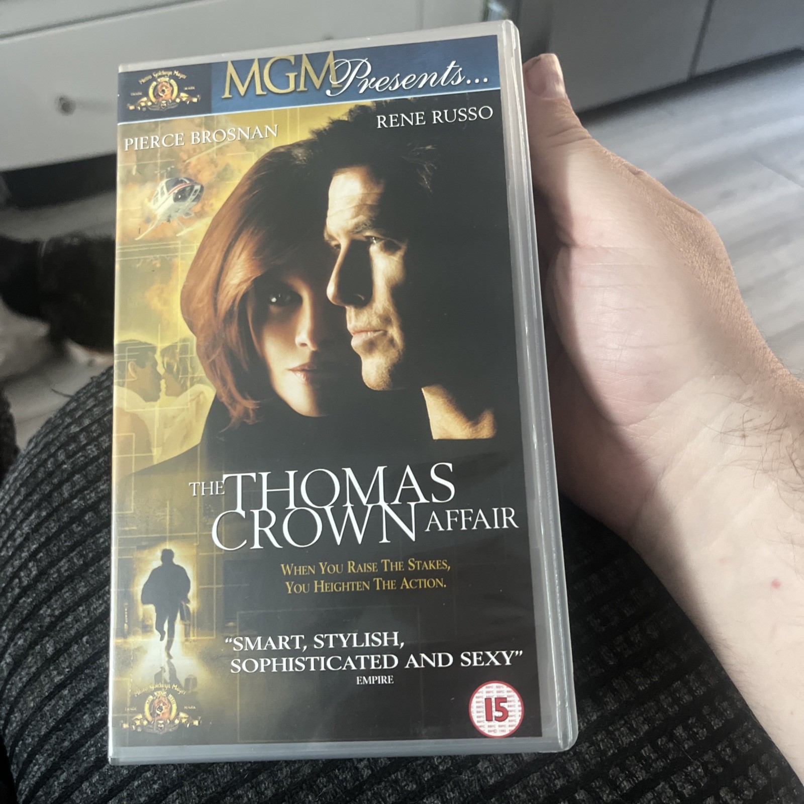 The Thomas Crown Affair (VHS/SUR, 2000).