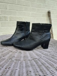 michael kors flat booties