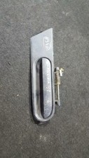 Porte arrière et accessoires Nissan MAXIMA