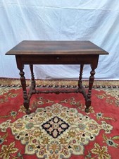 Tavolino rocchetto in noce ,epoca fine 600 inizio 700