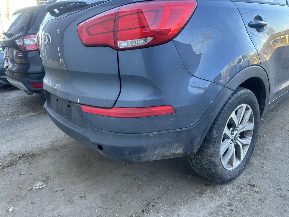 10 11 12 13 14 15 16 KIA SPORTAGE Rear Bumper Assembly Foto 4 de 4