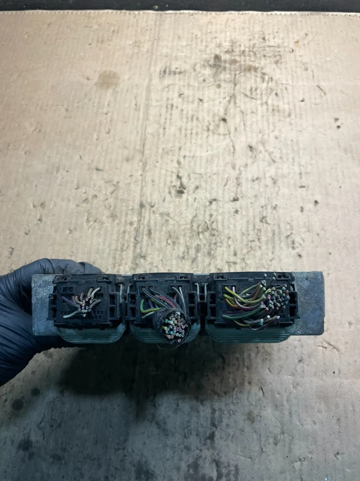 2009 - 2011 Lincoln Town Car Computer Engine Control ECU ECM EBX Module T2919 DG - Image 2 of 4