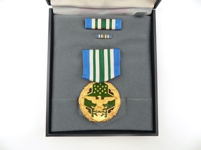 Vintage US Joint Service Commendation Medal (JSCM) Cased