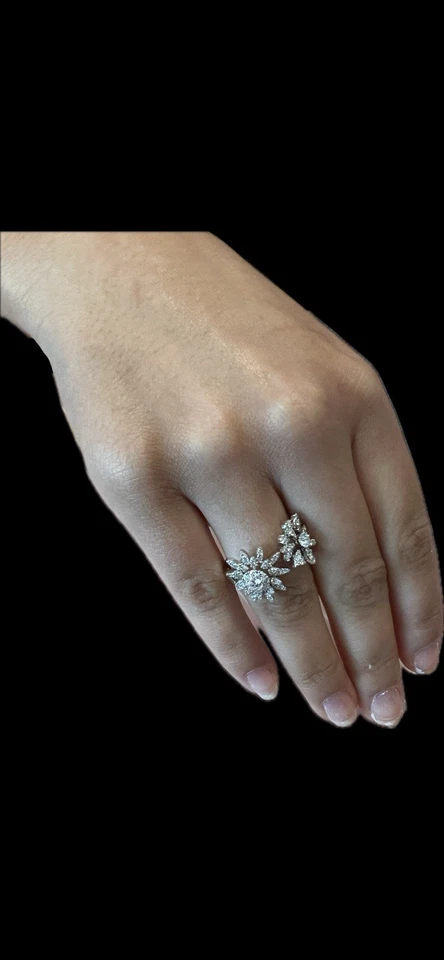 SALE! Hearts On Fire White 18k Aerial Double Sunburst Ring-Stunning, Sparkly - Image 2 of 4