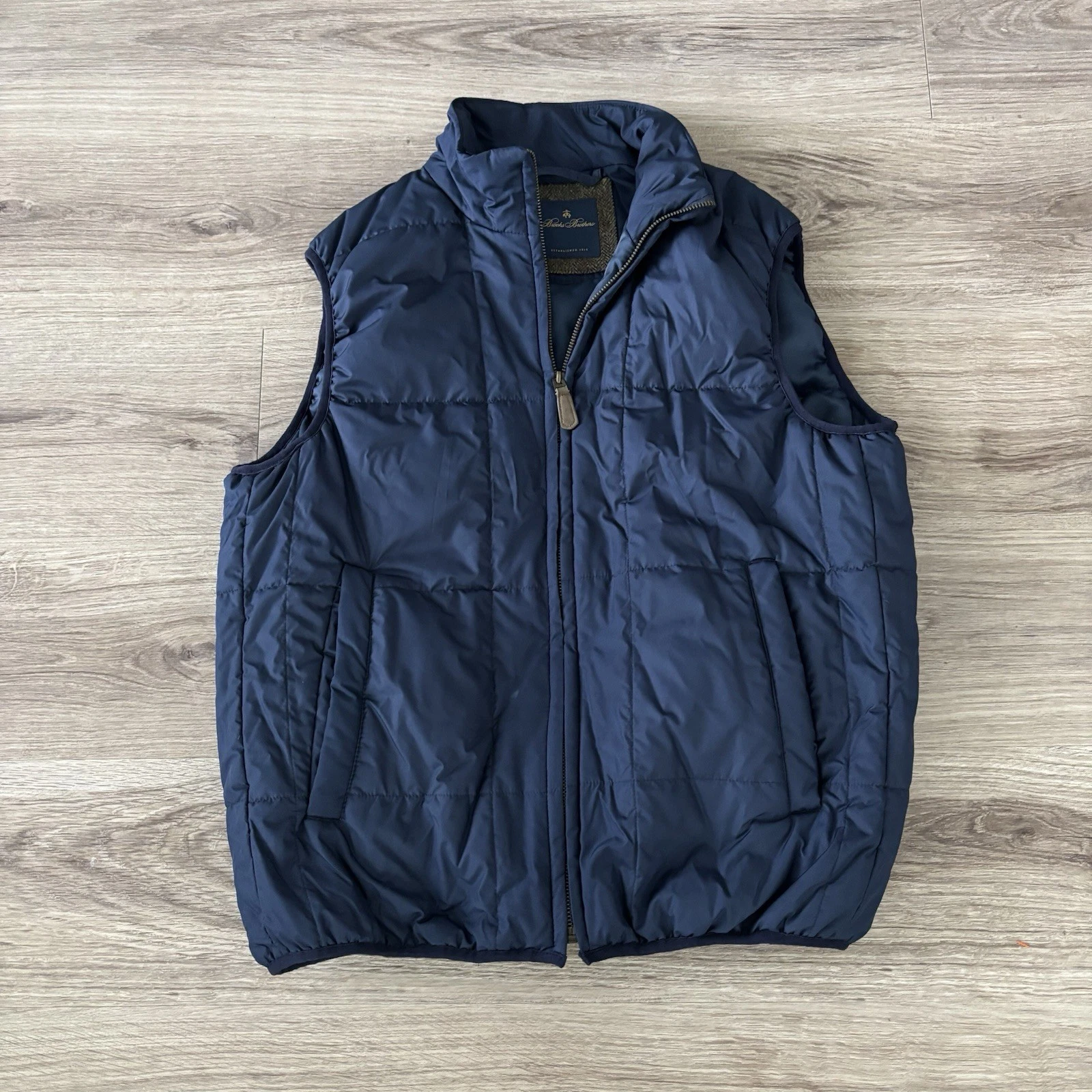 Brooks Brothers Vest Mens M/L Navy Puffer Thermore Insulated Lightweight