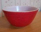 Vintage PYREX 1 1/2 Qt Red Mixing Bowl #402 7" Across At Top Made In U.S.A.